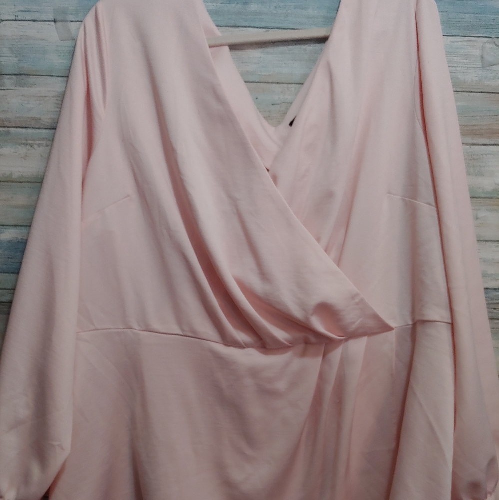 Pink blouse w/ faux wrap front and V Neck back 18